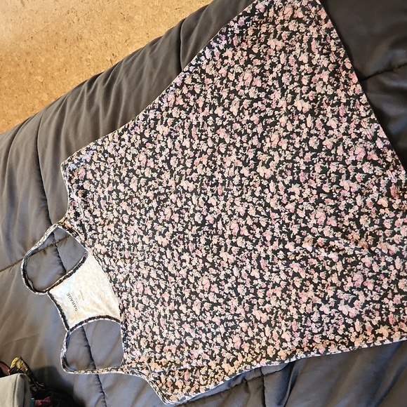 Tank top - Picture 3 of 3